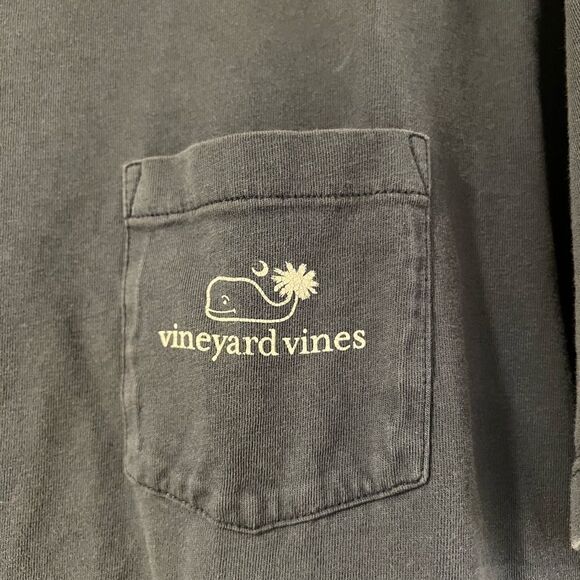 Men’s Vinyard vines blue tshirt - Picture 2 of 3